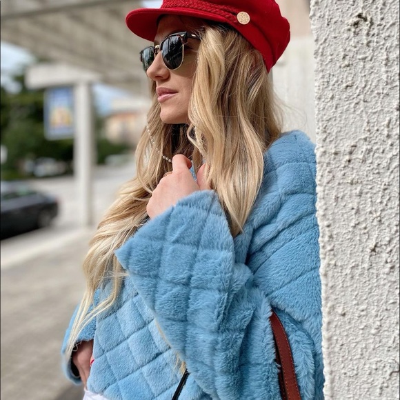 𝗡𝗪𝗧 𝗭𝗮𝗿𝗮 • Faux Fur Sweatshirt - Picture 8 of 9